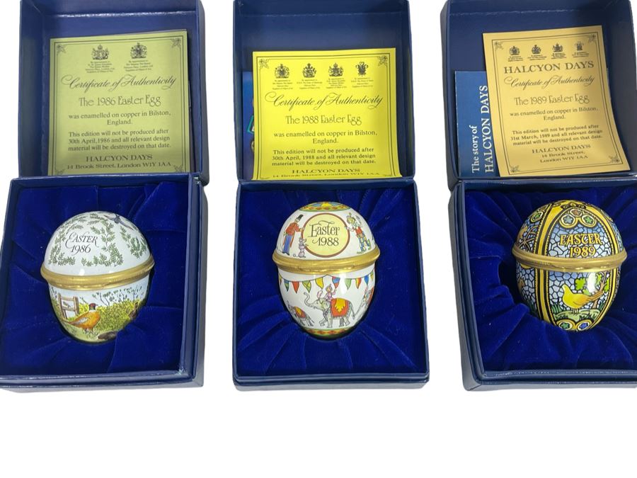 Set Of Three Halcyon Days Enamels England Easter Eggs 1986, 1988, 1989 With Boxes [Photo 1]