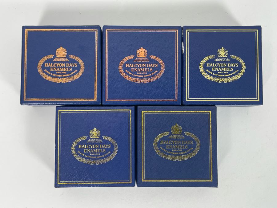 Set Of Five Halcyon Days Enamels England St. Valentine's Day Enamel Boxes 1982, 1983, 1984, 1986, 1988 With Boxes [Photo 9]