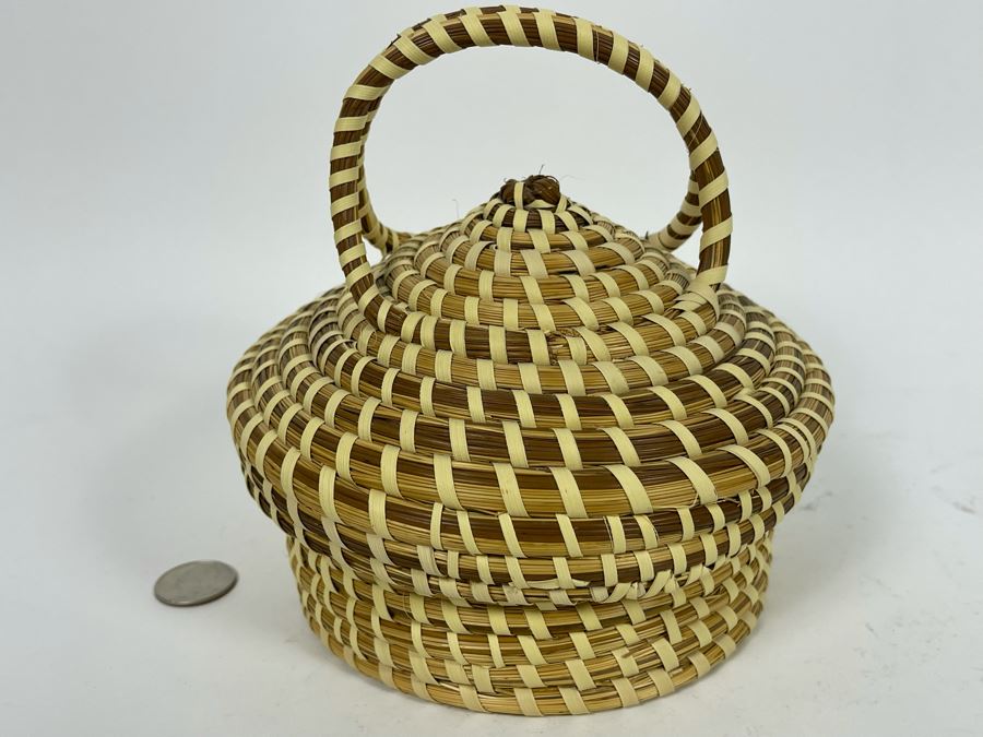 Handmade Lidded Basket With Handle 6w X 7h