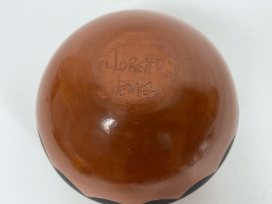 Native American L Loretto Jemez Pueblo Pottery 4W X 3H [Photo 9]