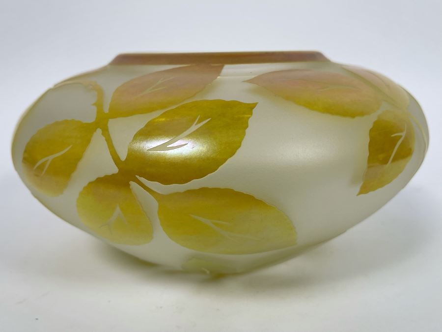 Signed Correia Etched Art Glass Bowl Limited Edition LE 2000 8W X 4.5H [Photo 10]