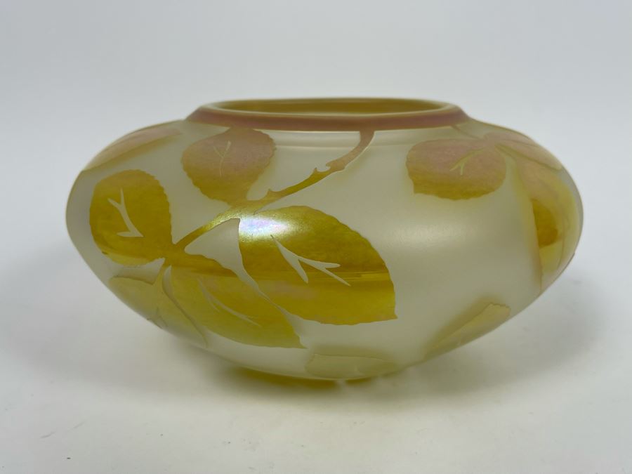 Signed Correia Etched Art Glass Bowl Limited Edition LE 2000 8W X 4.5H [Photo 5]