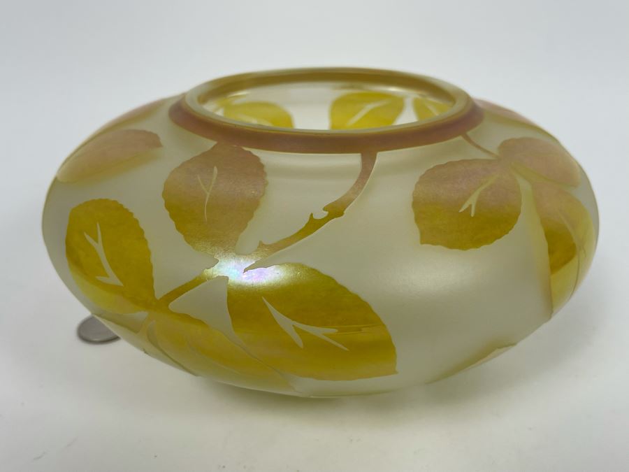 Signed Correia Etched Art Glass Bowl Limited Edition LE 2000 8W X 4.5H [Photo 4]