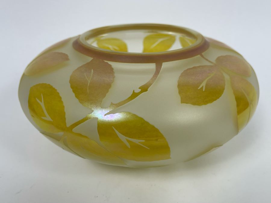 Signed Correia Etched Art Glass Bowl Limited Edition LE 2000 8W X 4.5H [Photo 7]