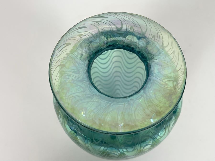 Signed Art Glass Vase 6H [Photo 4]