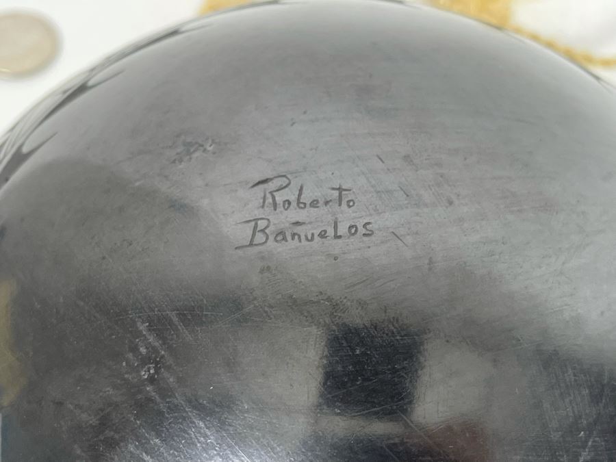 Mata Ortiz Indian Art Black Pottery By Roberto Banuelos 7W X 5H [Photo 11]