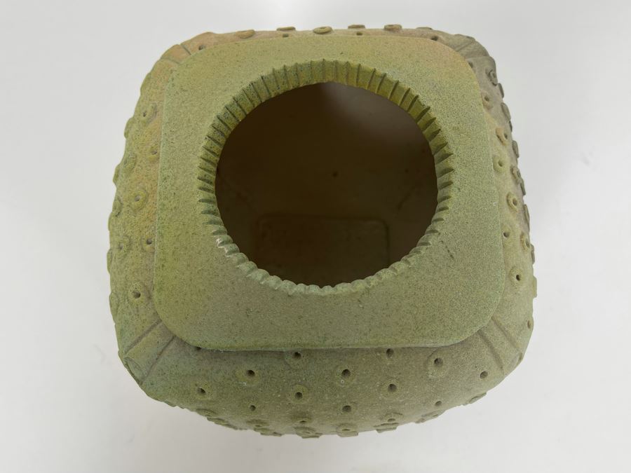 Raku Art Pottery By Mike Donnelly Of Seattle WA 6W X 9H [Photo 8]