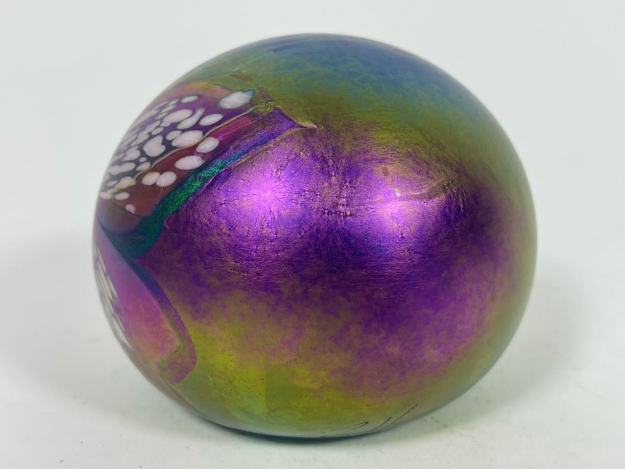 1990 Glasshouse Iridescent Art Glass Paperweight 3.5W X 2.5H [Photo 4]