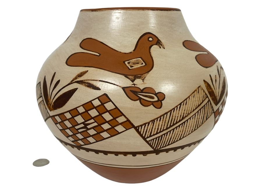 Gladys Sratyuwe Paquin Native American Zuni Pottery Jar 1988 Laguna Pueblo 9W X 9H