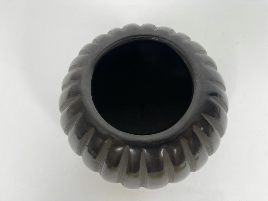 Angela Tafoya Baca (1927-2014) Native American Black Pottery Melon Jar 6W X 4H Retails $290 [Photo 6]