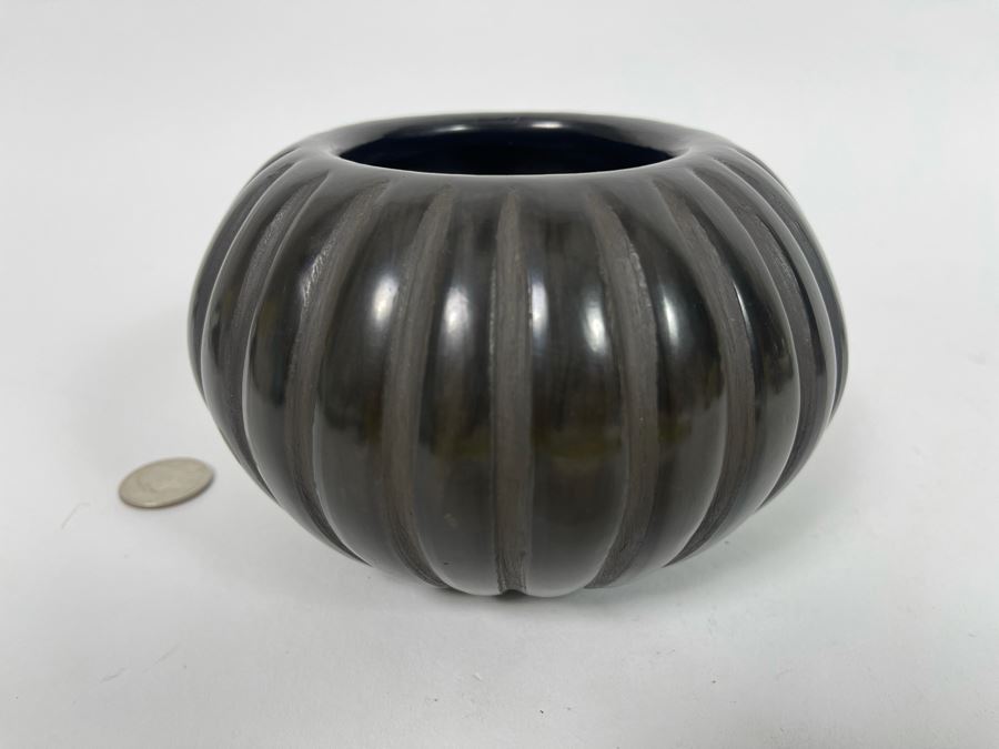 Angela Tafoya Baca (1927-2014) Native American Black Pottery Melon Jar 6W X 4H Retails $290 [Photo 3]