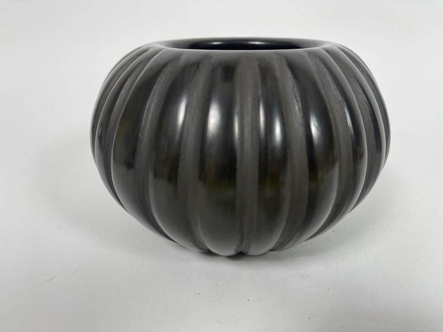 Angela Tafoya Baca (1927-2014) Native American Black Pottery Melon Jar 6W X 4H Retails $290 [Photo 7]