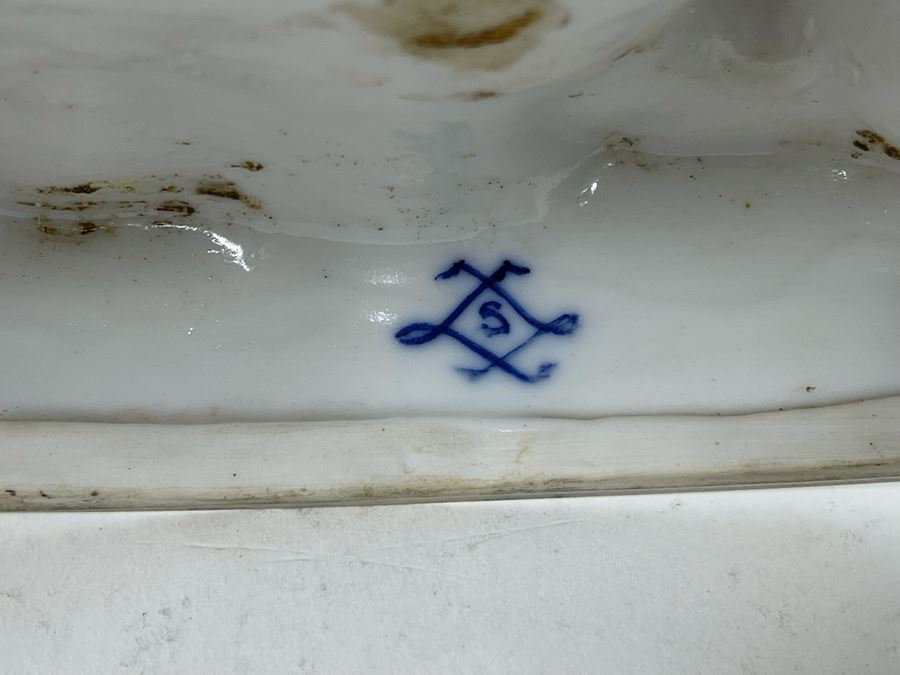 Antique French Sevres-Style Porcelain Figural Scene 8.5W X 6D X 13H [Photo 16]