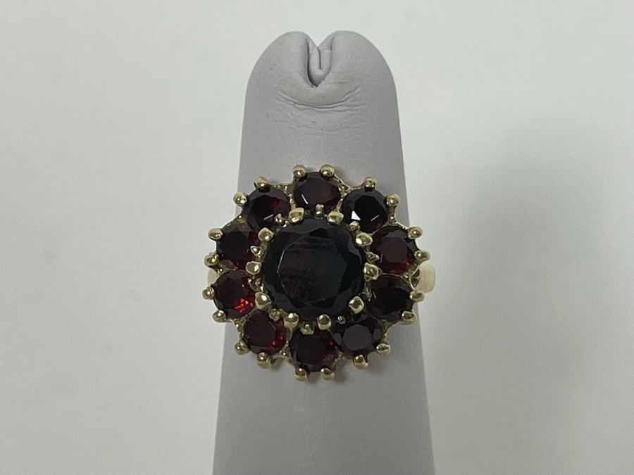9K Gold Garnet Ring Size 4 4.5g Retails $200-$300 [Photo 4]