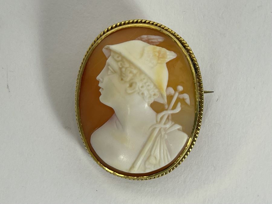 14K Gold Shell Cameo Brooch Rare Hermes Carving 7.5g Retails $300-$450 [Photo 4]
