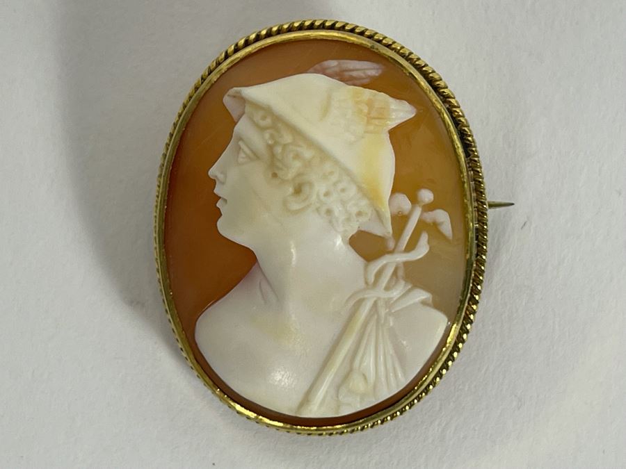 14K Gold Shell Cameo Brooch Rare Hermes Carving 7.5g Retails $300-$450 [Photo 3]