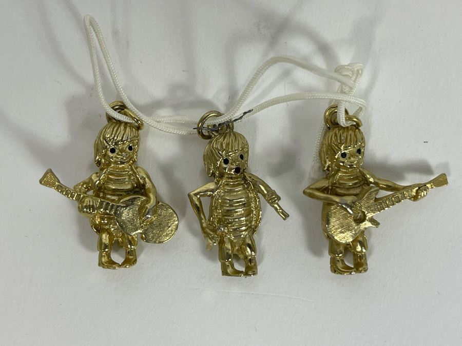 Set Of Three Charms / Pendants Of The Beatles Rock Band [Photo 2]