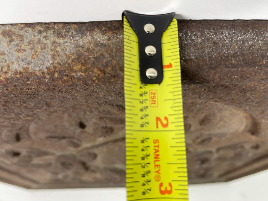 Heavy Cast Iron Architectural Relief Plate Fireback 18W X 19H X 1.25D [Photo 15]