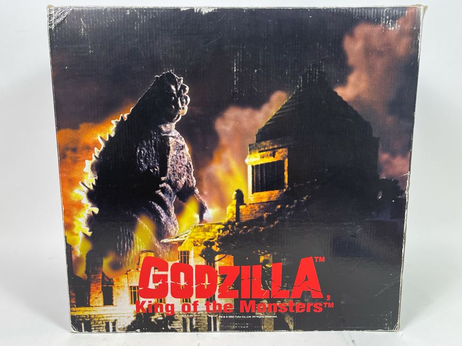 Limited Edition Godzilla Classic Series 12' Tall Painted Polyester Resin Statue With Deluxe Base Sculpted By Hideki Motoki XPlus With Original Box [Photo 16]