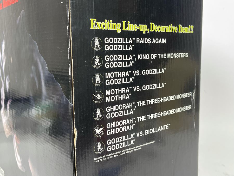 Limited Edition Godzilla Classic Series 12' Tall Painted Polyester Resin Statue With Deluxe Base Sculpted By Hideki Motoki XPlus With Original Box [Photo 24]