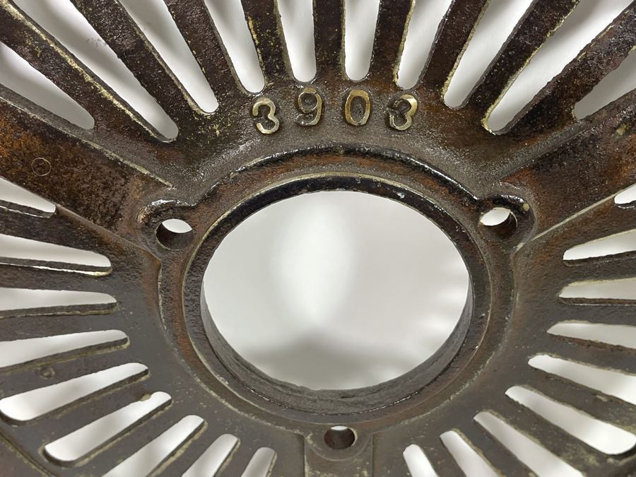 Industrial Cast Iron Metal Part Wall Sculpture 13 X 13 [Photo 4]