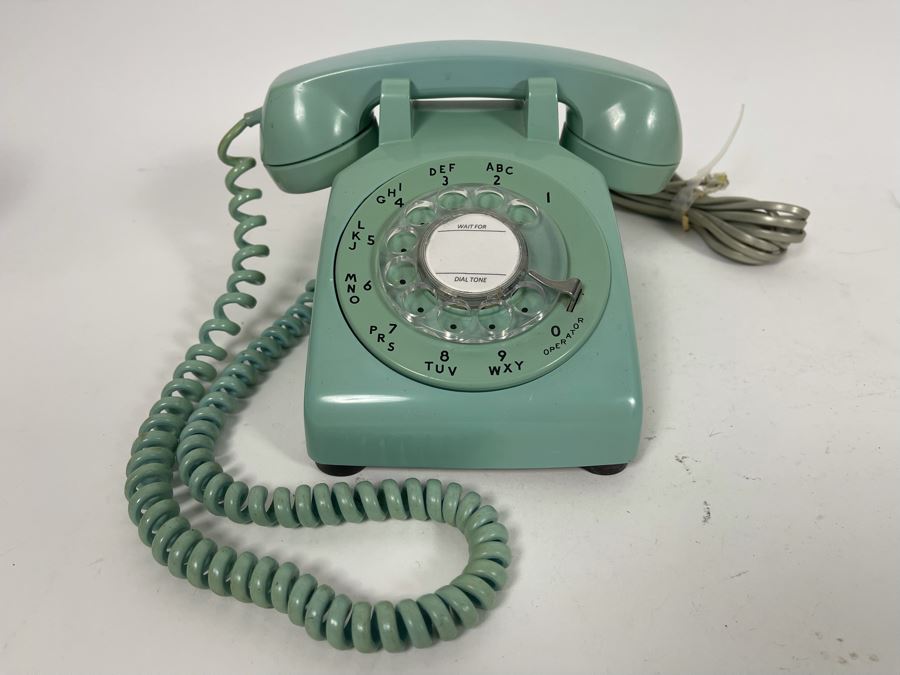 Mid-Century Bell System Western Electric Rotary Dial Telephone [Photo 2]