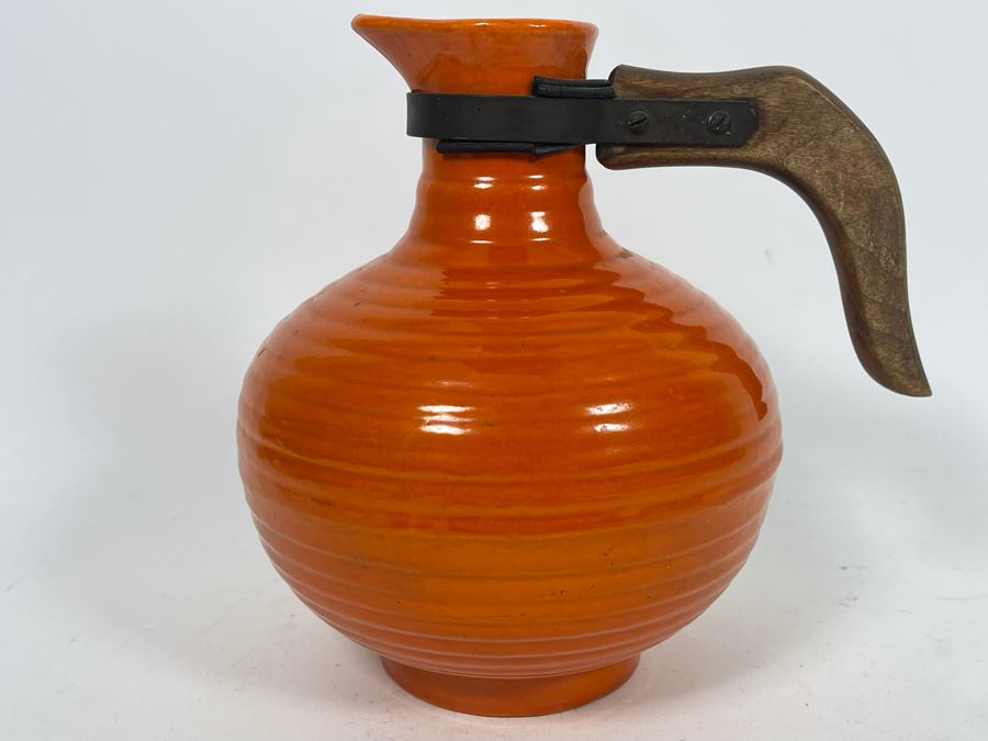 Vintage Bauer Pottery Los Angeles Handled Vessel 8.5H (Slight Chip In Spout) [Photo 3]