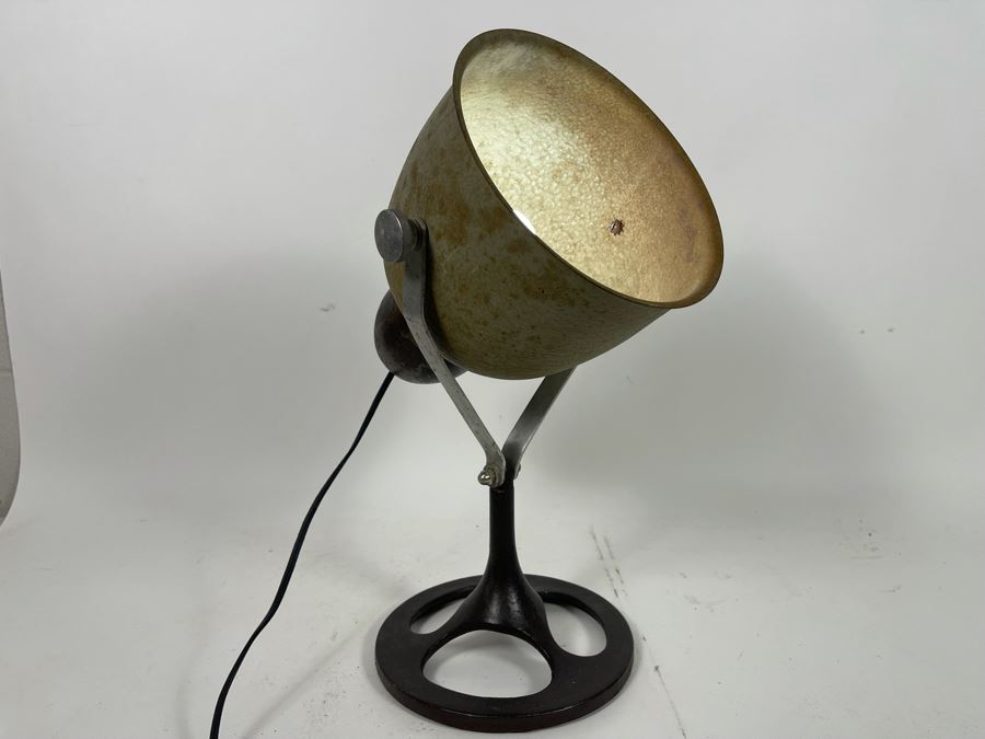 Industrial Lamp  [Photo 3]