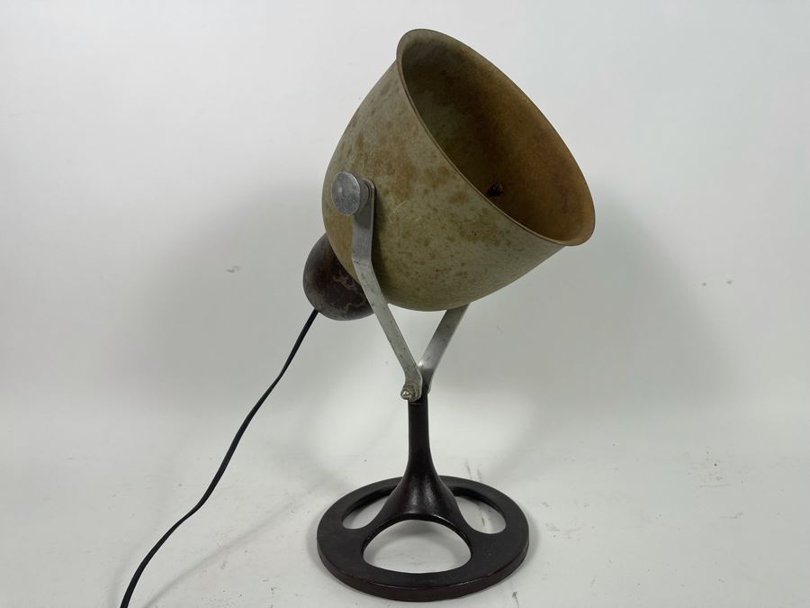 Industrial Lamp  [Photo 4]