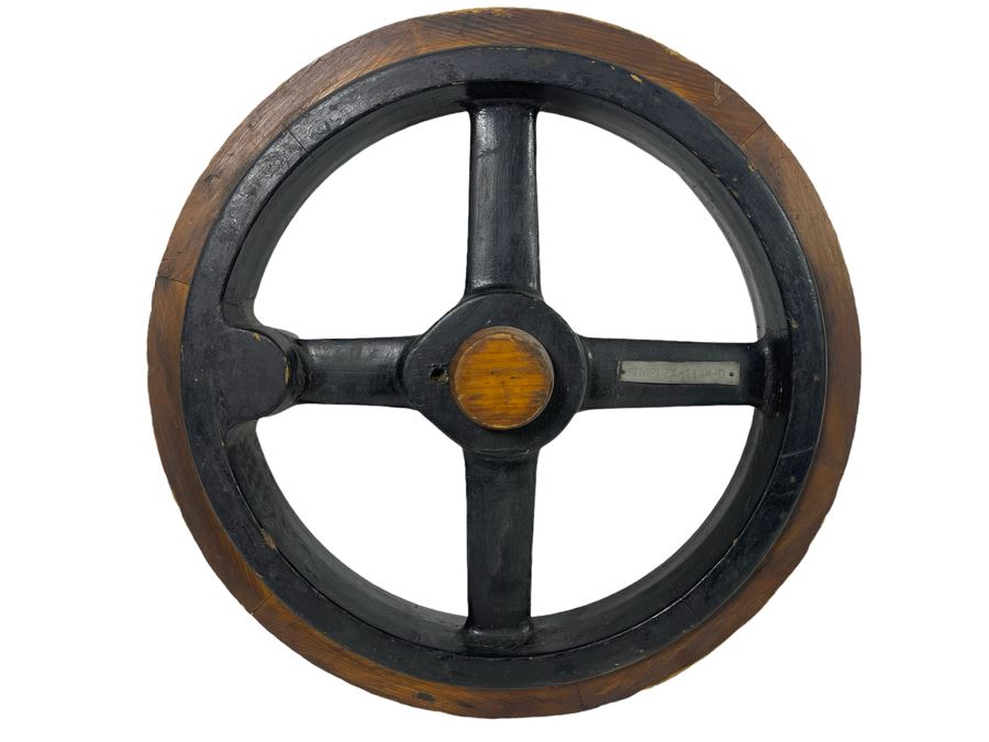 JUST ADDED - Vintage Wooden Wheel Handle With Spokes Wall Decor 16R [Photo 1]