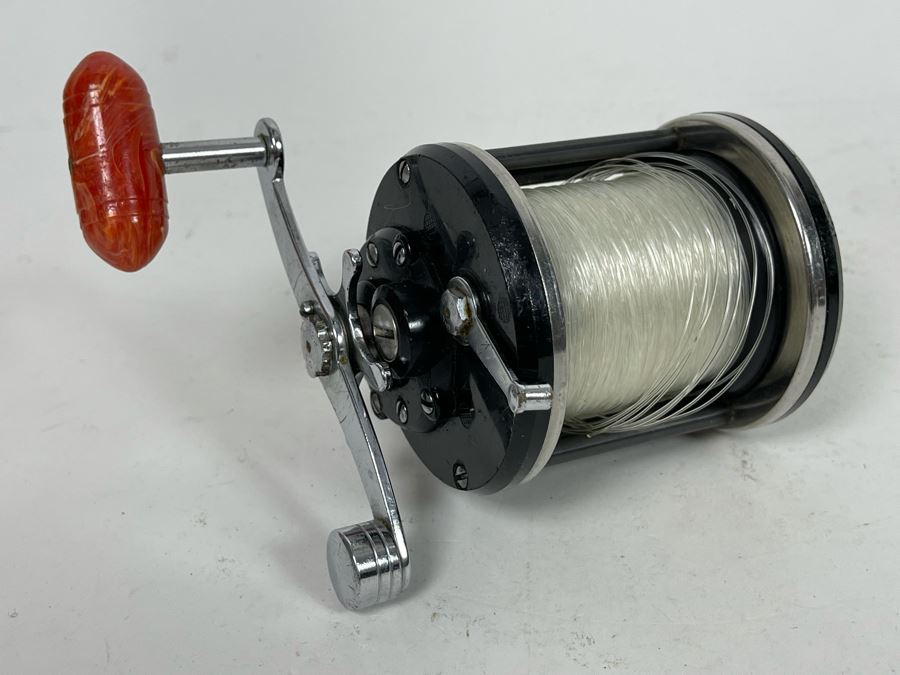 Newell Fishing Reel 300-C [Photo 4]