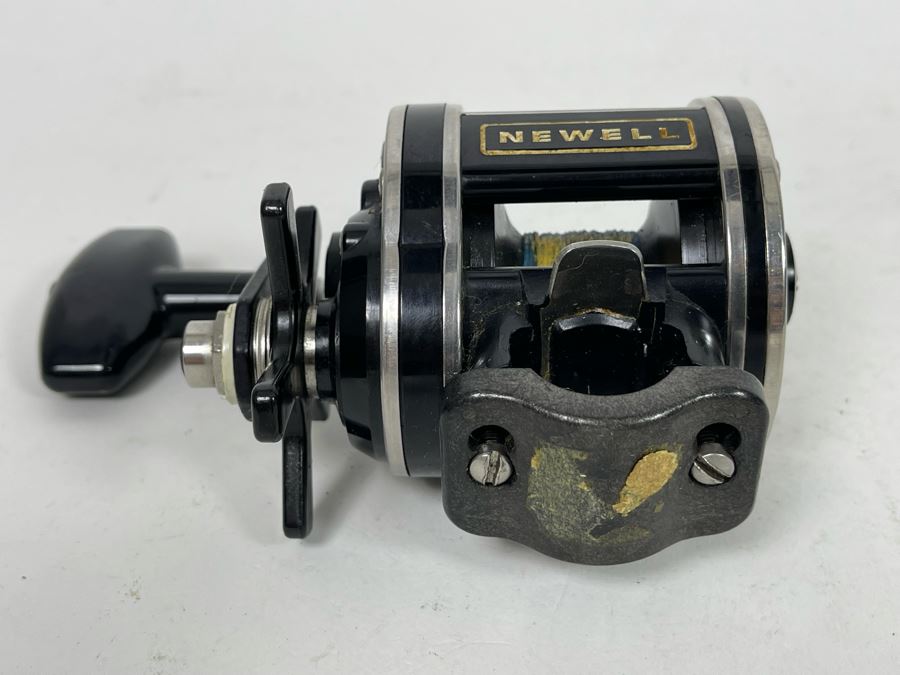 Newell Graphite Fishing Reel C220-5 [Photo 8]