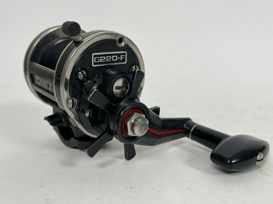 Newell Fishing Reel G220-F [Photo 3]
