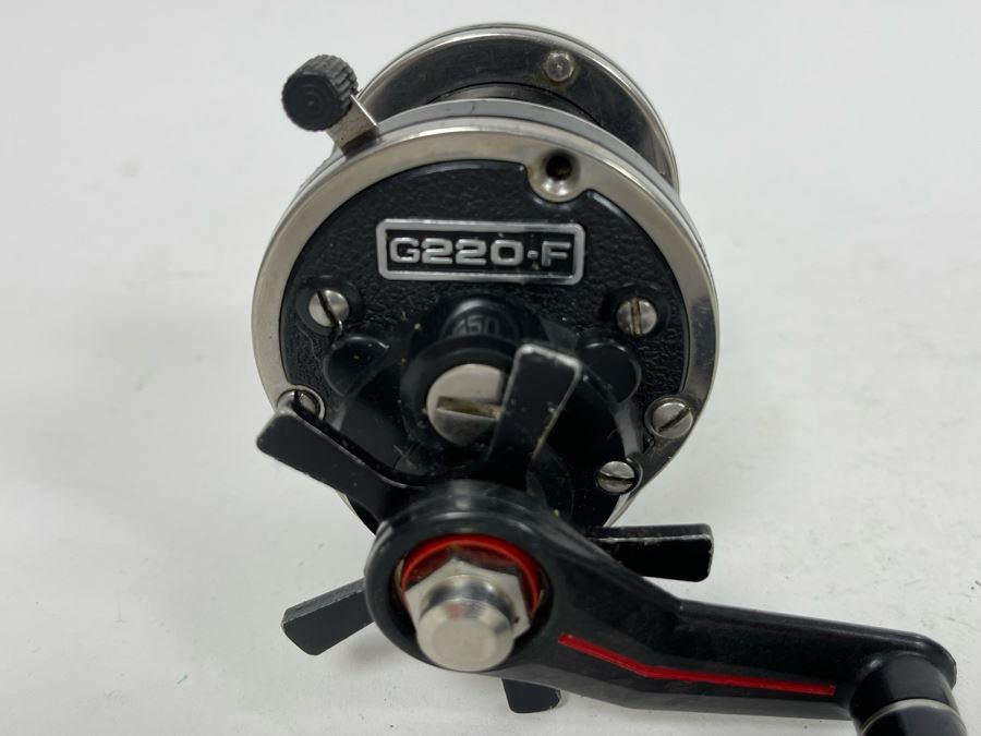 Newell Fishing Reel G220-F [Photo 4]