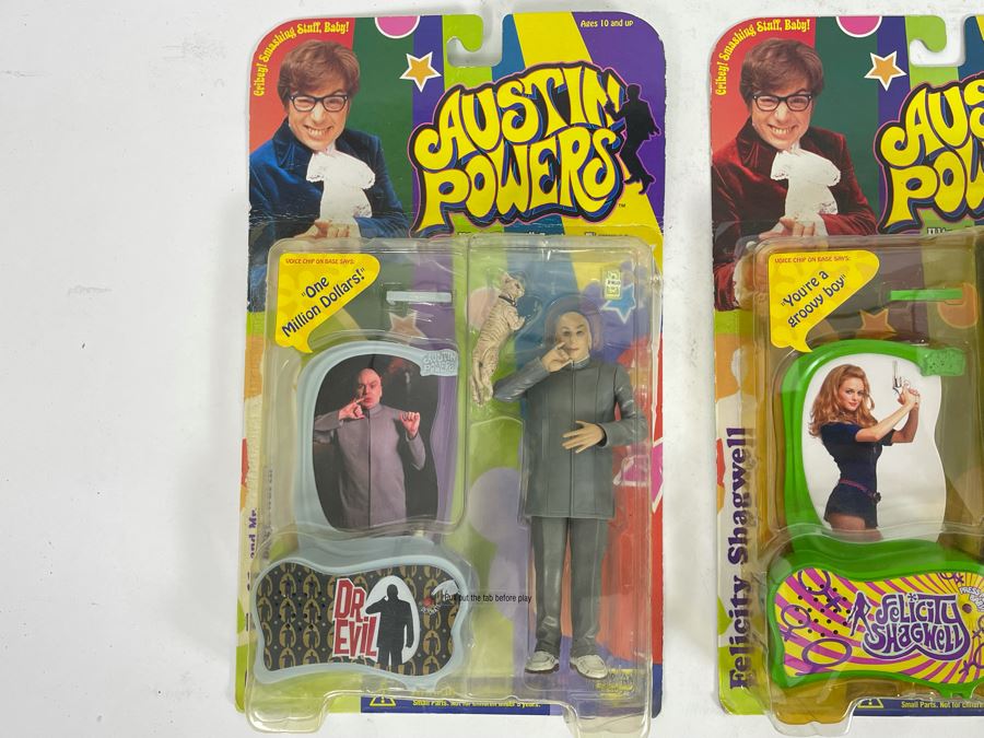 Set Of Two Austin Powers Action Figures [Photo 4]