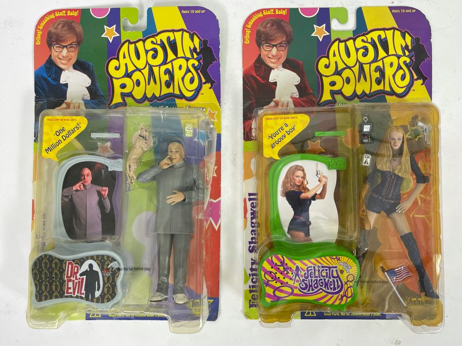 Set Of Two Austin Powers Action Figures [Photo 3]