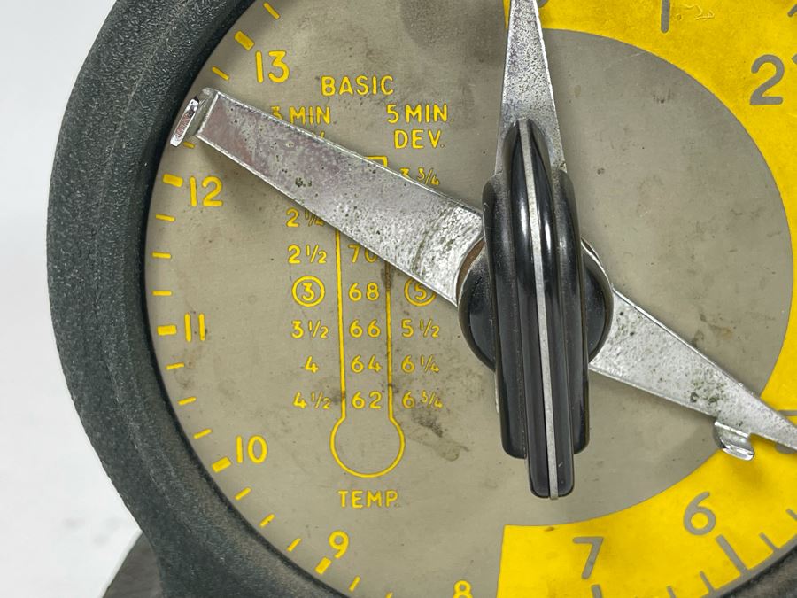 Vintage Cast Iron Picker X-Ray Darkroom Timer Working 5W X 2.5D X 5.5H [Photo 5]