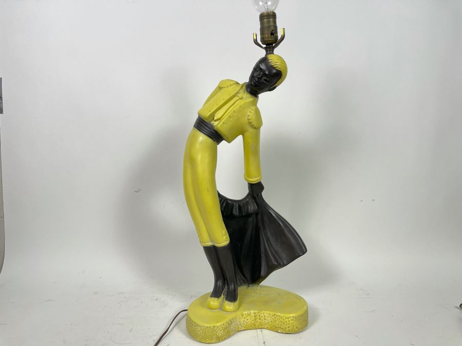 Mid-Century Bullfighter Matador Plaster Lamp Working 26H [Photo 4]