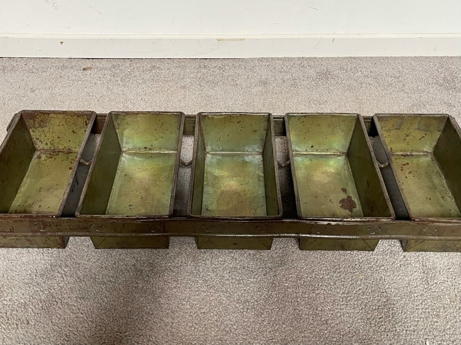 Painted 5-Loaf Bread Baking Pans Industrial Wall Decor 29.5W X 9D X 3H [Photo 6]