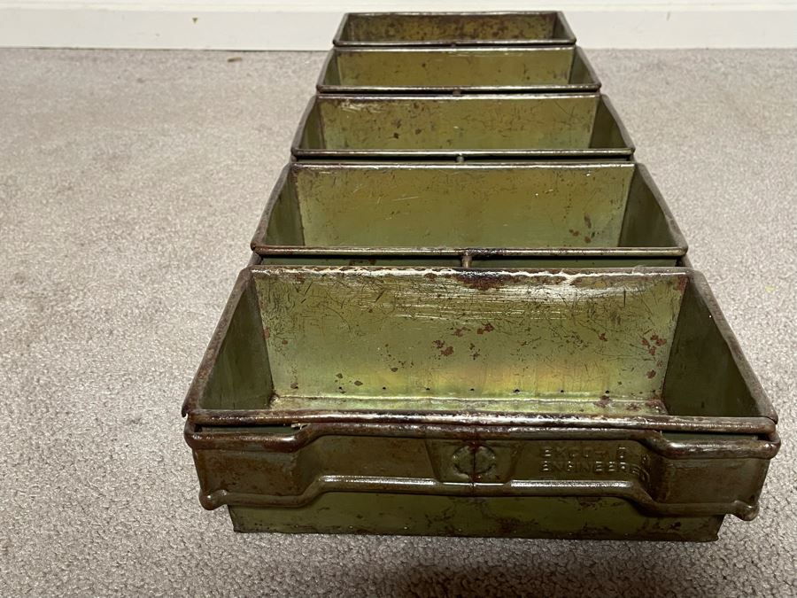 Painted 5-Loaf Bread Baking Pans Industrial Wall Decor 29.5W X 9D X 3H [Photo 7]