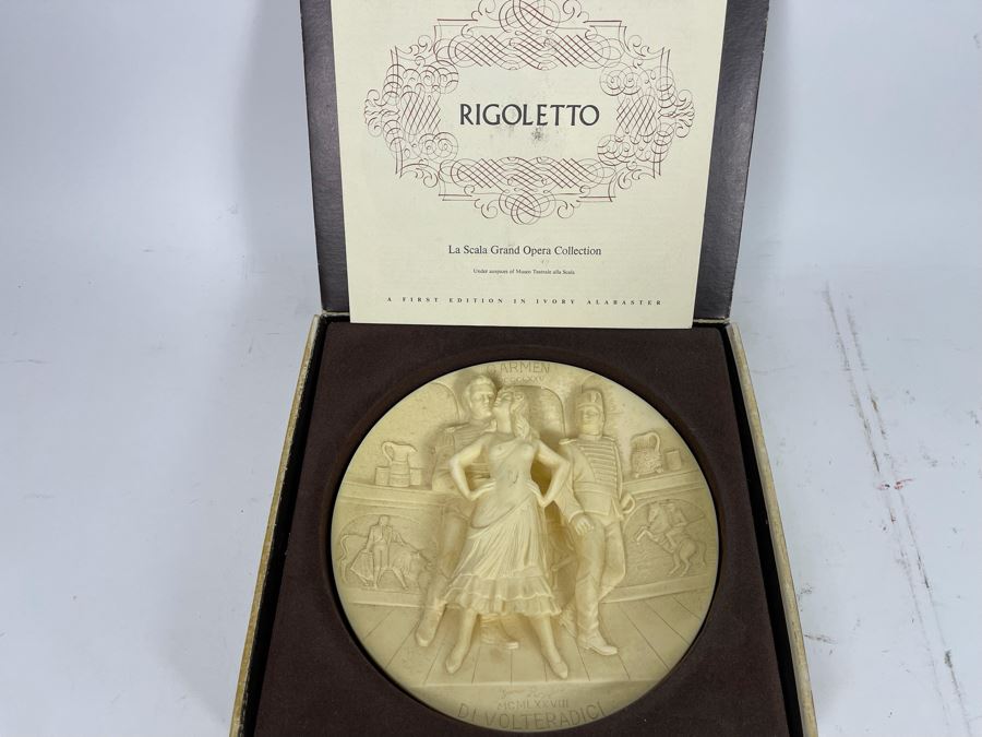 First Edition Ivory Alabaster Relief Plate Rigoletto La Scala Grand Opera Collection With Box [Photo 3]