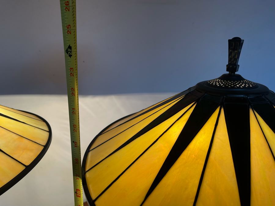 Pair Of Quoizel Stained Glass Metal Base Table Lamps [Photo 11]