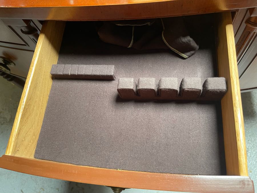 Baker Furniture Milling Road Elegant Wooden Server Buffet [Photo 5]