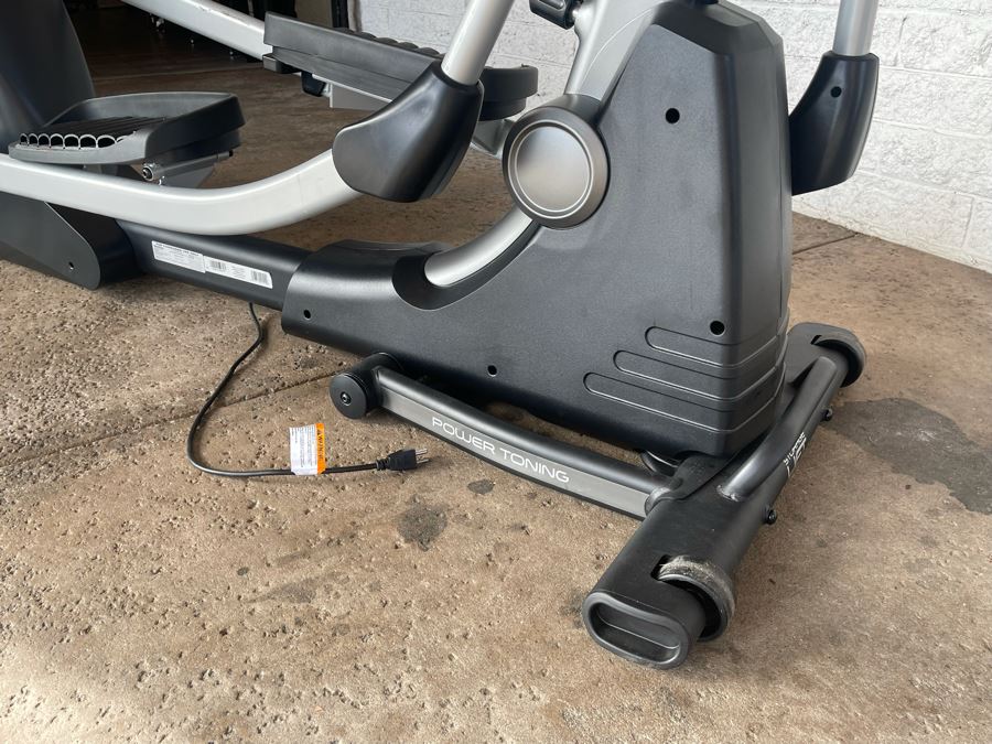 NordicTrack Spacesaver SE9i Elliptical Commercial Grade Stair Stepper Like New Retails $1,299 [Photo 8]