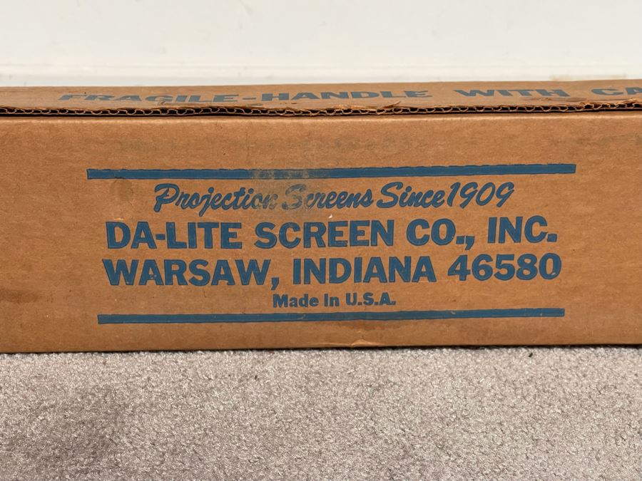 New Old Stock Da-Lite Movie Projection Screen 40 X 40 [Photo 3]