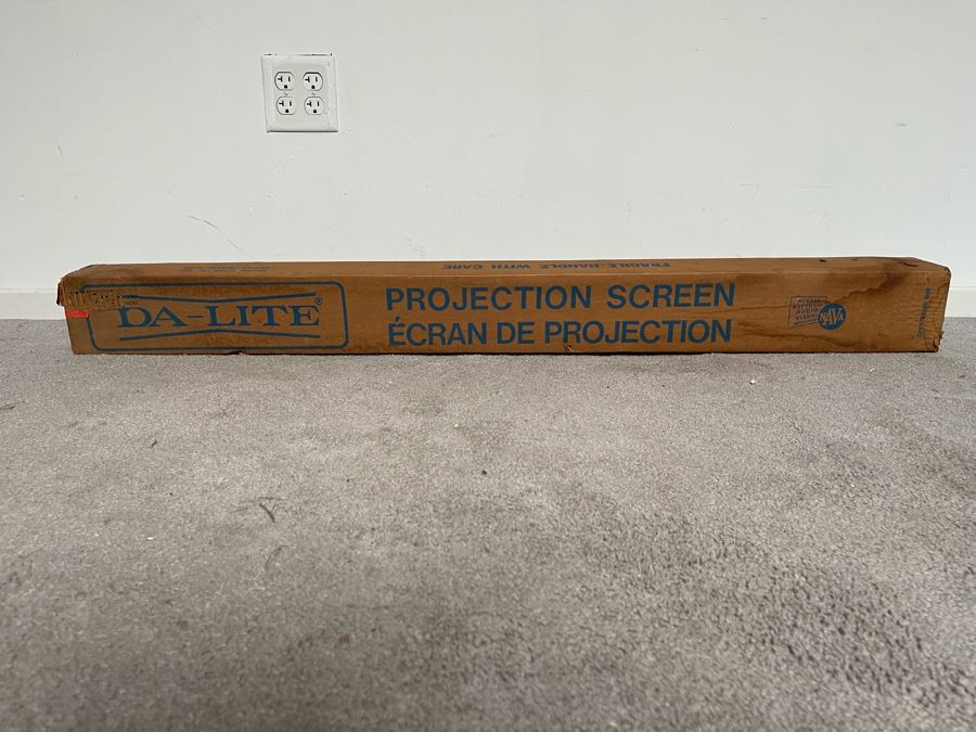 New Old Stock Da-Lite Movie Projection Screen 40 X 40 [Photo 2]