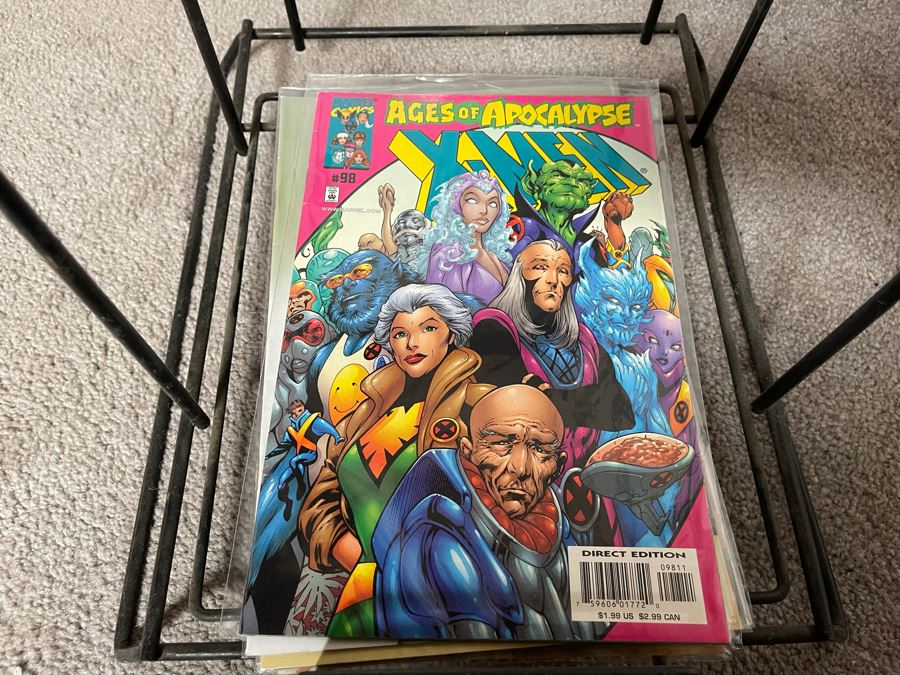 Metal Farrago Comics Store Rack Stand With Collection Of Vintage Comic Books - See Photos 9.5W X 36H [Photo 20]