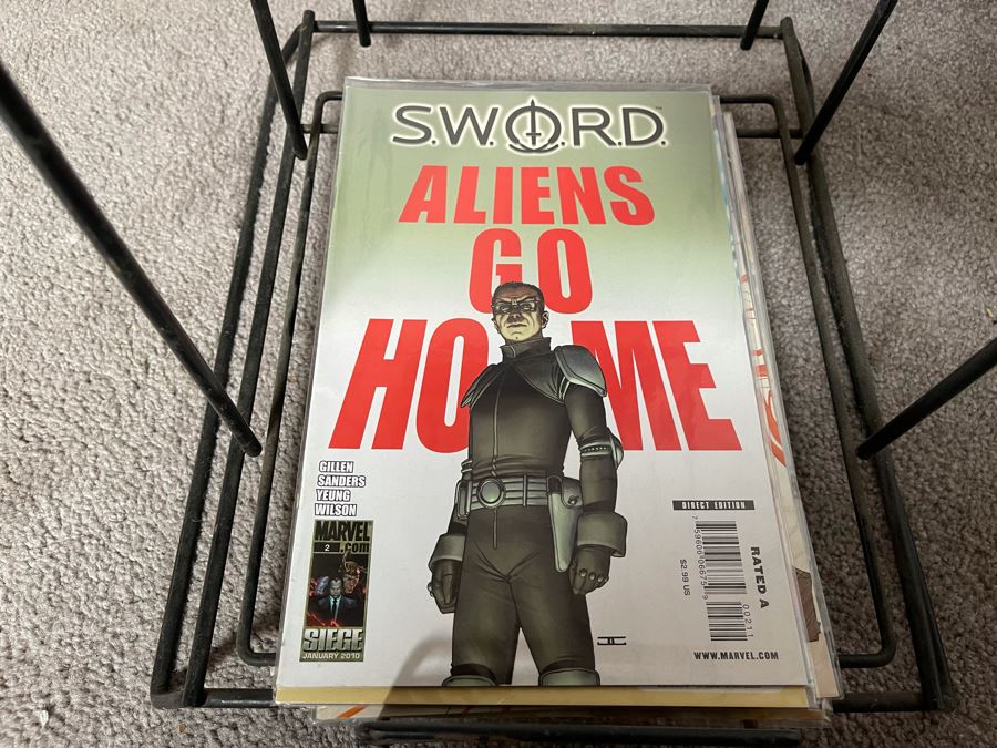 Metal Farrago Comics Store Rack Stand With Collection Of Vintage Comic Books - See Photos 9.5W X 36H [Photo 21]