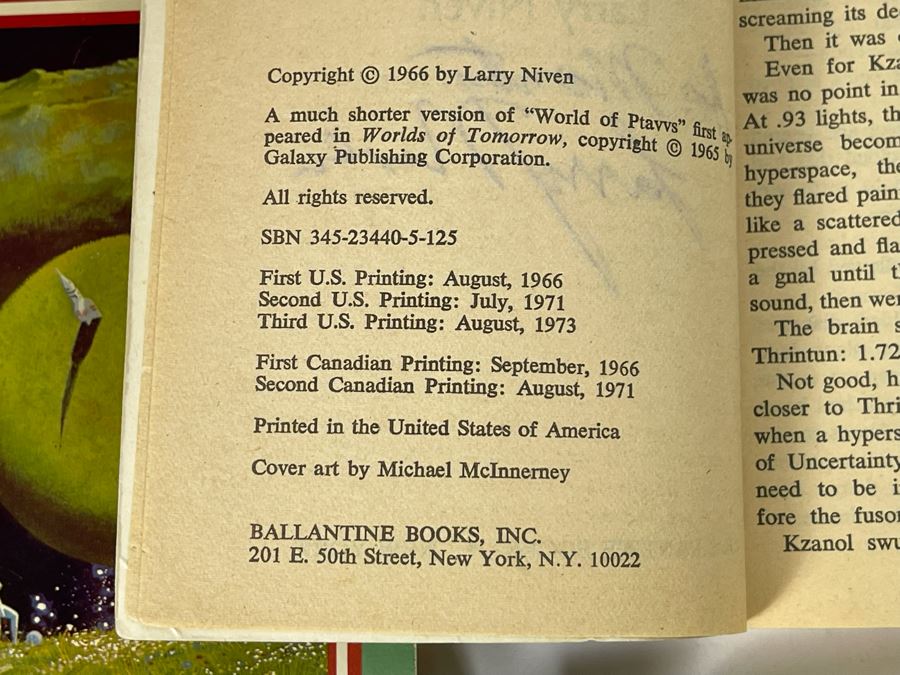 (4) Signed Larry Niven Science Fiction Paperback Books [Photo 7]