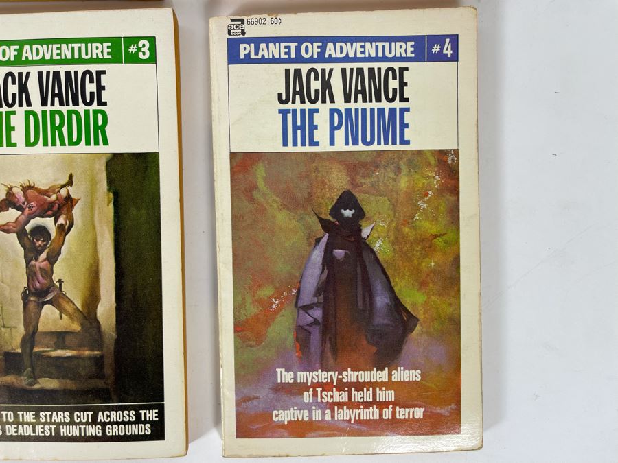 (4) Signed Jack Vance Science Fiction Paperback Books [Photo 6]